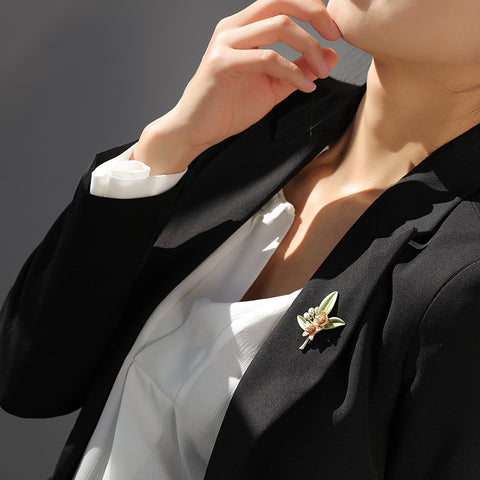 Vintage Painted Gardenia Brooch with Natural Freshwater Pearls - Forest Botanical Lapel Pin